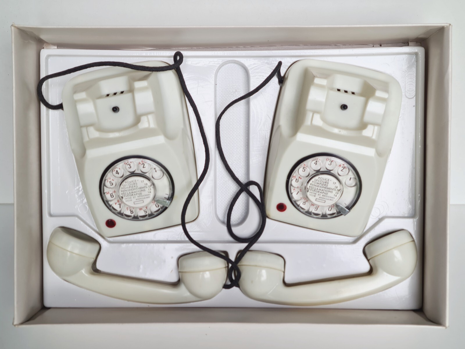 2 Telefoni Giocattoli Bambini Made IN Italy Italia Anni 1960 con Scatola Vintage foto 3