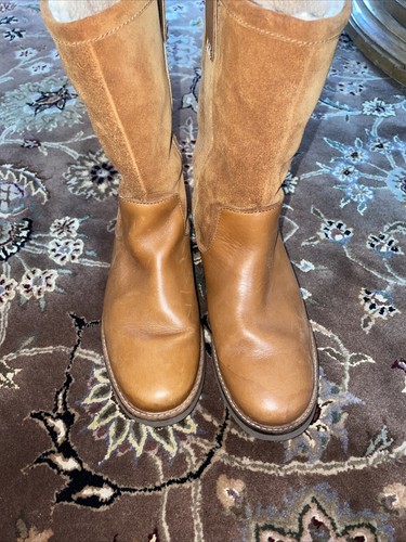WOMENS SIZE 8.5 M CLARKS BROWN LEATHER 