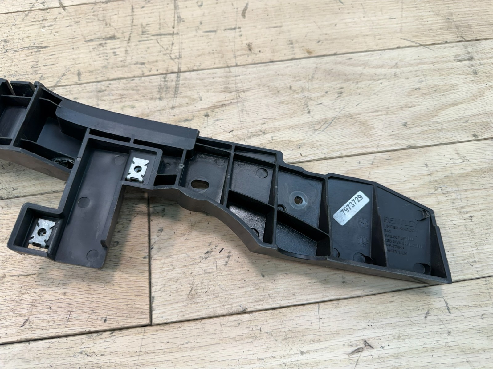 2013 BENTLEY CONTINENTAL GT OEM REAR LEFT SIDE BUMPER BRACKET 3W3807863