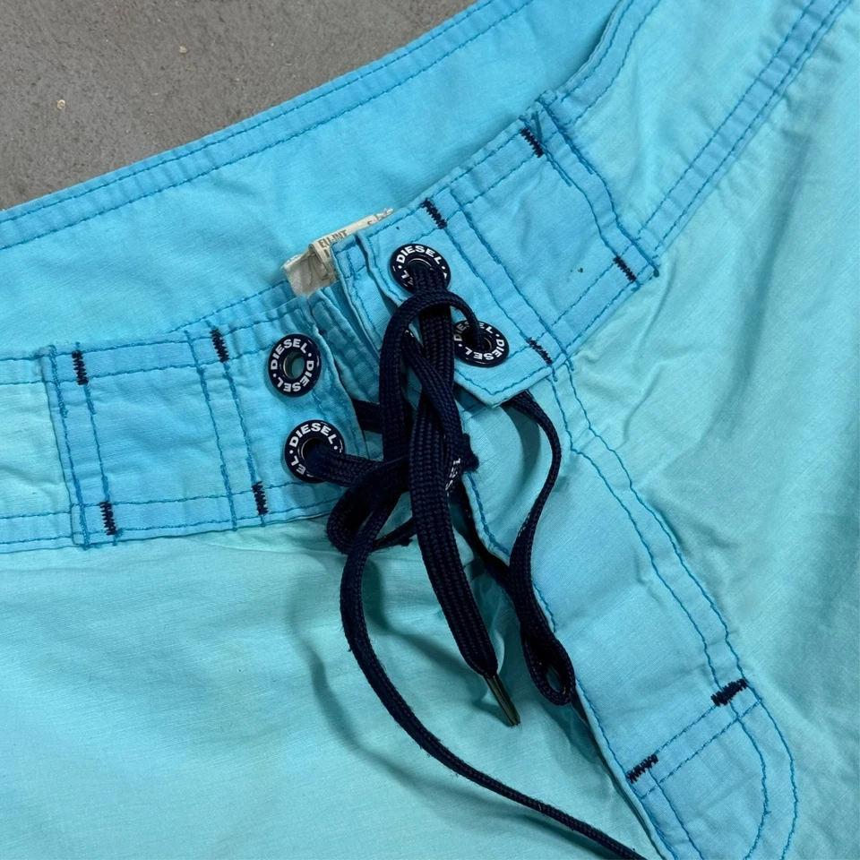 Bañador Diesel Azul Shorts Logo Pequeño 12" Entrepierna Foto 3 de 4