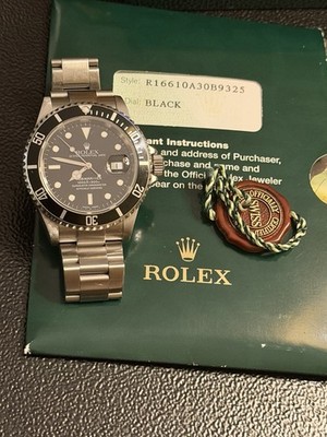 2005 Rolex Submariner Date 16610 Oyster Bracelet with Black Bezel Complete Set