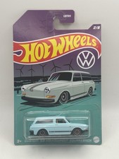 Hot Wheels Custom 69 Volkswagen Squareback - 164 Diecast Car