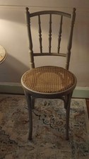 Sedia Vintage Stile Thonet in Legno con Seduta in Paglia di Vienna – Shabby Chic