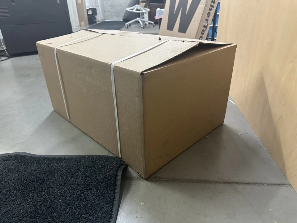 Faro lateral del conductor genuino GM 84630990 Foto 3 de 3