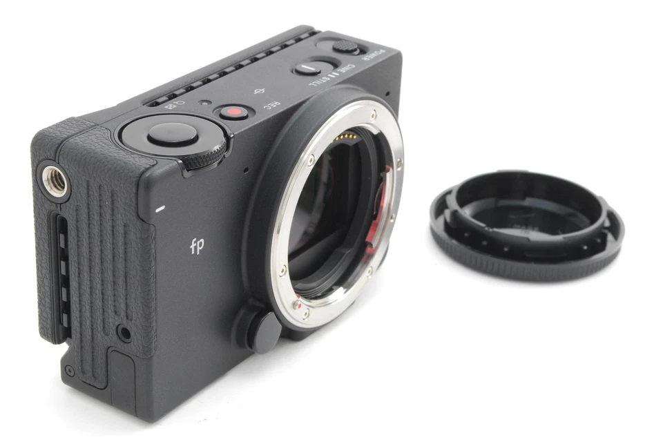 MINT [US Duty Included] Sigma fp 24.6MP Body Only Mirrorless Camera Black Japan - Image 4 of 4