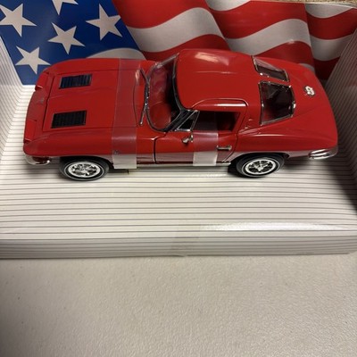 1/18 Ertl American Muscle 1963 Chevrolet Corvette Sting Ray 7359