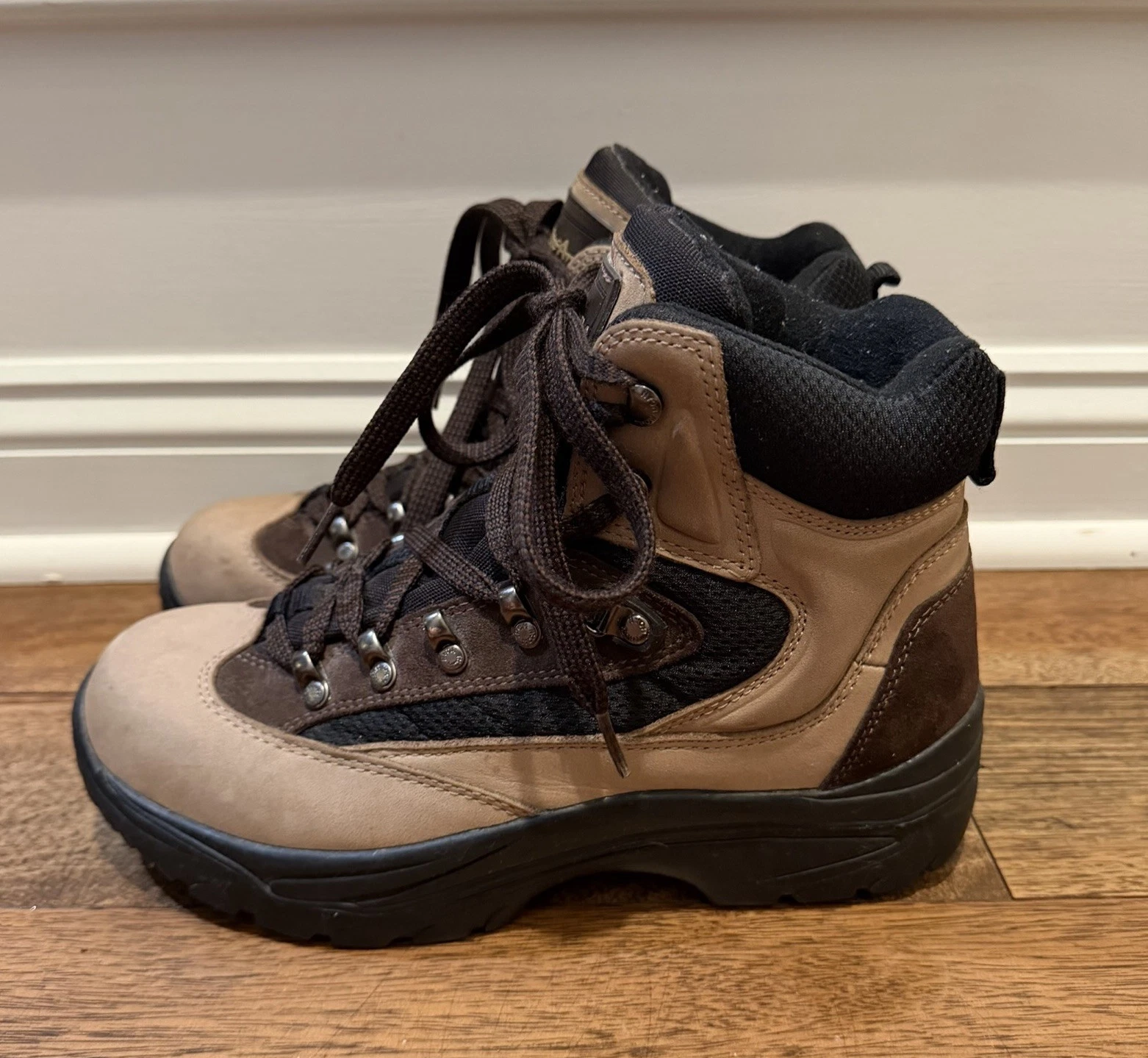 Thom McAn Boot Men's Sz 9 Tan Leather Hiker Hiking Preformance Boots Outdoor
Opens in a new window o