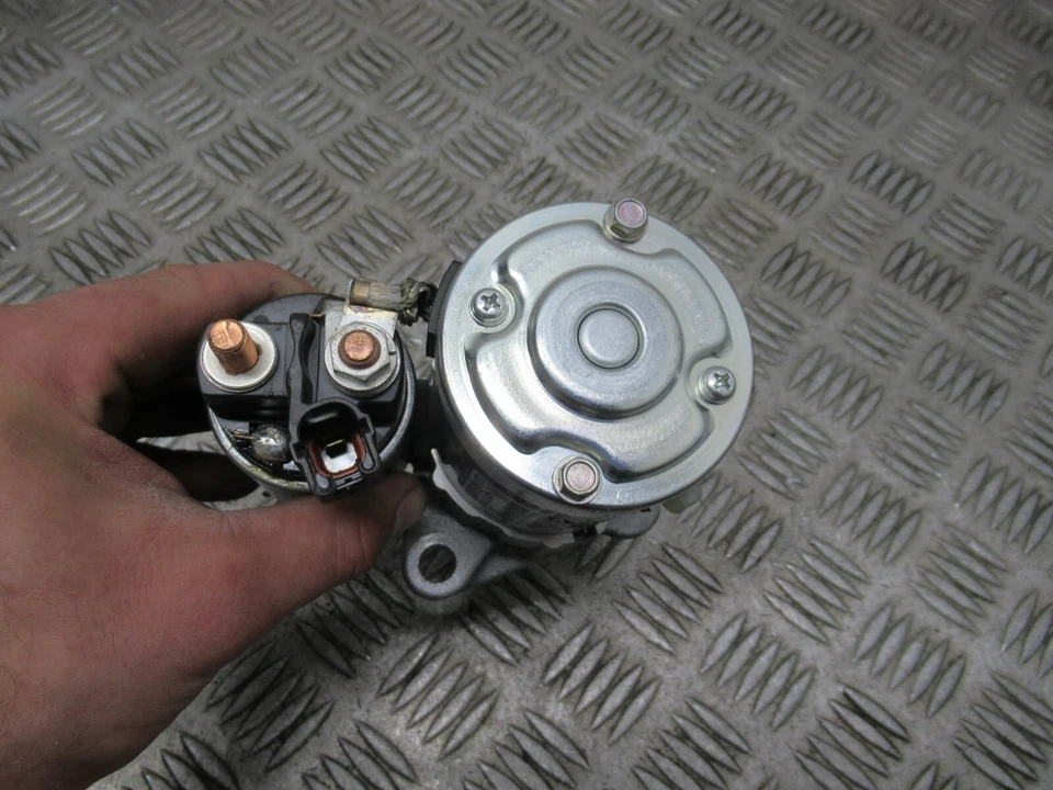 MOTOR DE ARRANQUE SUZUKI S-CROSS BOOSTERJET AKK 1.4 HYBRID MANUAL MK1 2024 REF10389 Foto 4 de 4