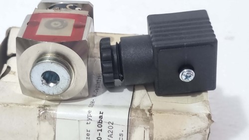 TRAFAG 8264.78.2510 NPN PICOTRANS PRESSURE TRANSMITTER 0…10 BAR - Picture 5 of 6