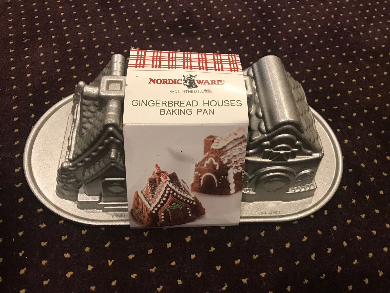 GINGERBREAD HOUSE DUET (2 House) Aluminum Cake Pan by Nordic Ware - Xmas/Holiday