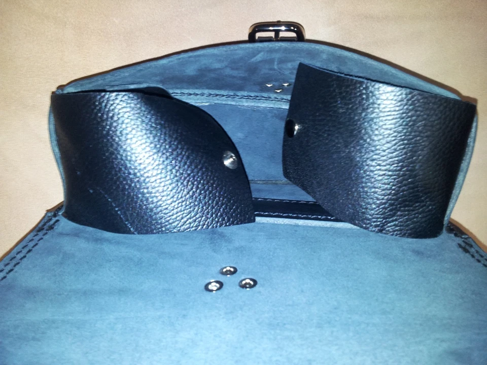 BOLSA DE SILLÍN LADO IZQUIERDO PARA HARLEY DAVIDSON V ROD NIGHT ROD CALIDAD ITALIANA Foto 4 de 4