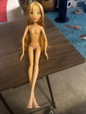 WINX Club Flora Everyday Collection Jakks 2012