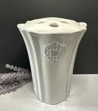 Southern Living At Home  "Arrange It Easy" Distressed White Bud Vase 5.5" x 4"