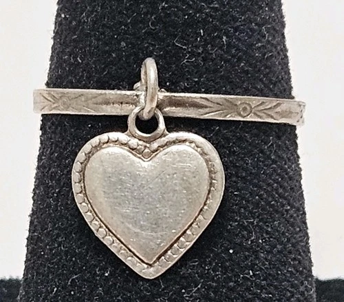 Vintage Delicate Etched Band Ring w/Dangle Heart Charm 925 Sterling Silver Sz 7