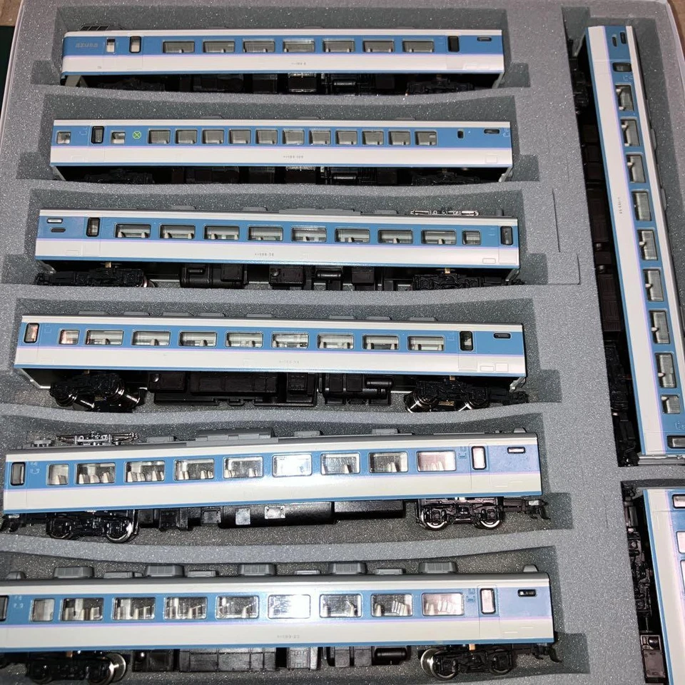 Kato 10-426.427 N Scale 189 Series Azusacola Train Set 11 Cars, Used - Image 2 of 4