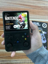 R36S Retro Handheld Video Game Console 128 GB 3.5 Inch IPS Screen BLACK