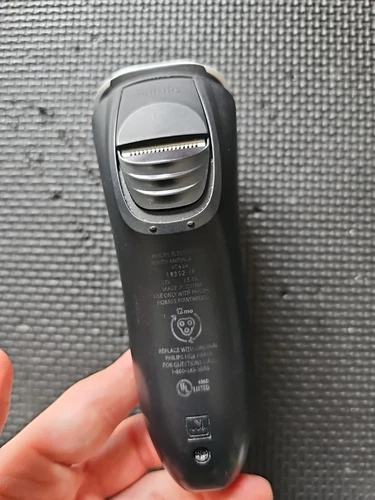Afeitadora recargable inalámbrica Philips Norelco Aquatec AT830 - Funciona - Imagen 3 de 8