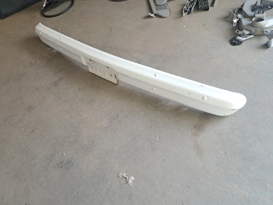 Chevrolet GMC G10 G20 G30 1971-1977 furgoneta parachoques delantero pintado blanco Foto 3 de 4