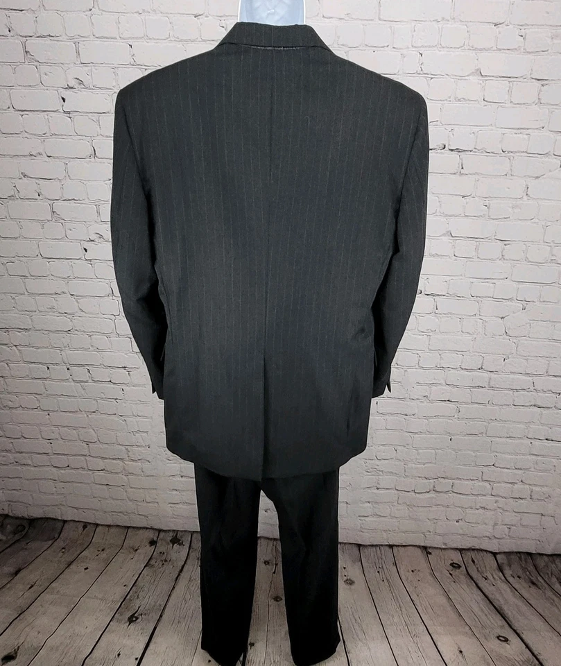 Botany 500 Couture Grey Pinstriped Full 2 Piece Suit USA Jacket 42L Pants 33x32 - Image 2 of 4
