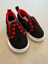 Vans Sneakers Toddler Girl's Size 5 New Slip On V Black Hearts Casual Sneakers