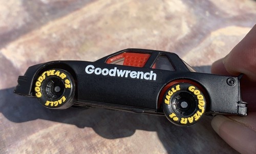 RARE 1990 Matchbox 1:64 GM Parts Goodwrench Black Diecast Goodyear Tires Yellow - Picture 10 of 11