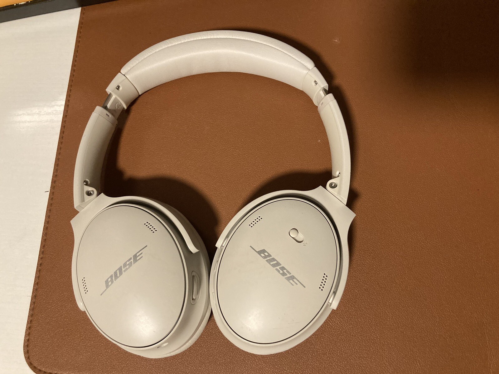 Bose QuietComfort Wireless Over-Ear Headphones - White Smoke-image