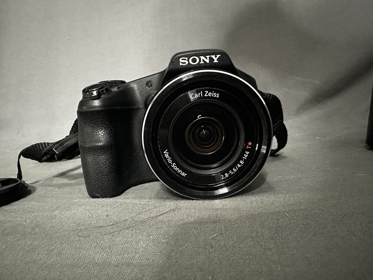 Sony Cyber-shot DSC-HX200V Digital Camera Black