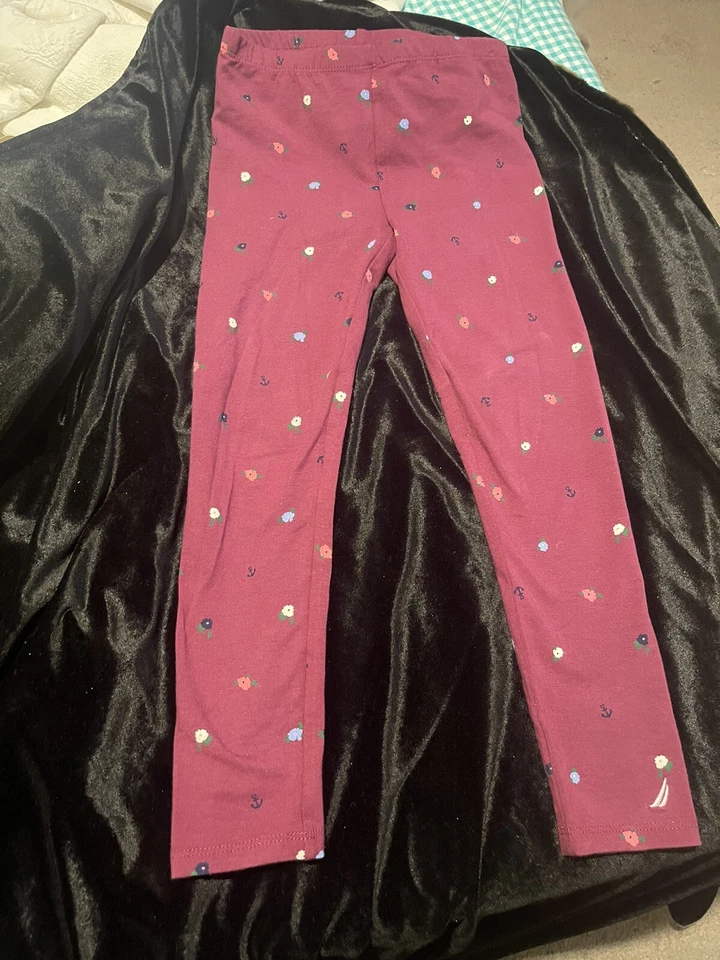 Leggings de algodón para niñas Nautica talla 6. Color Borgoña (se ve rosa en la foto) Foto 2 de 4
