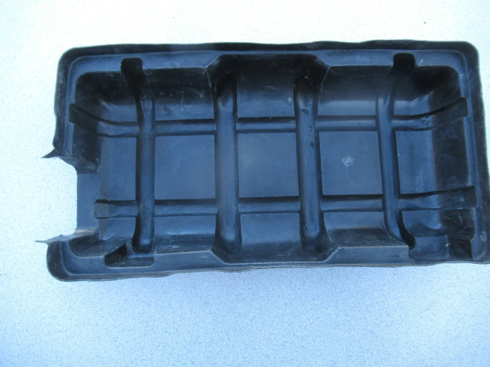 Cubierta de batería Porsche 911/912 90161112120 Isle B5 C#4 FL#7 Foto 3 de 3