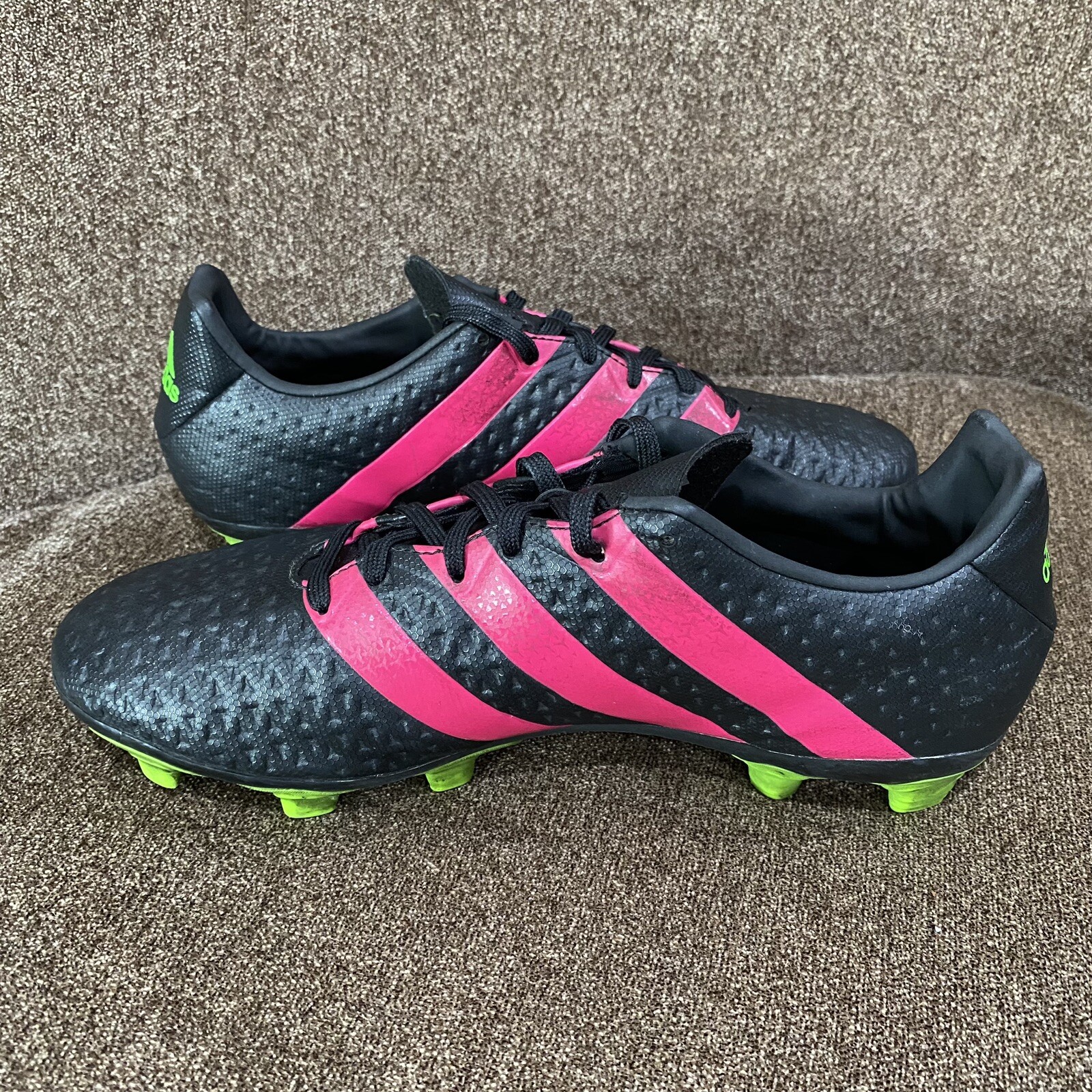 Adidas SOCCER CLEATS Size 7.5 Men's Black Pink green PRB 698001 NICE