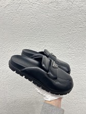 Zoccoli mocassini Prada in pelle nera Saint Tropes pantofole mocassini 37 EU 7 US Y183