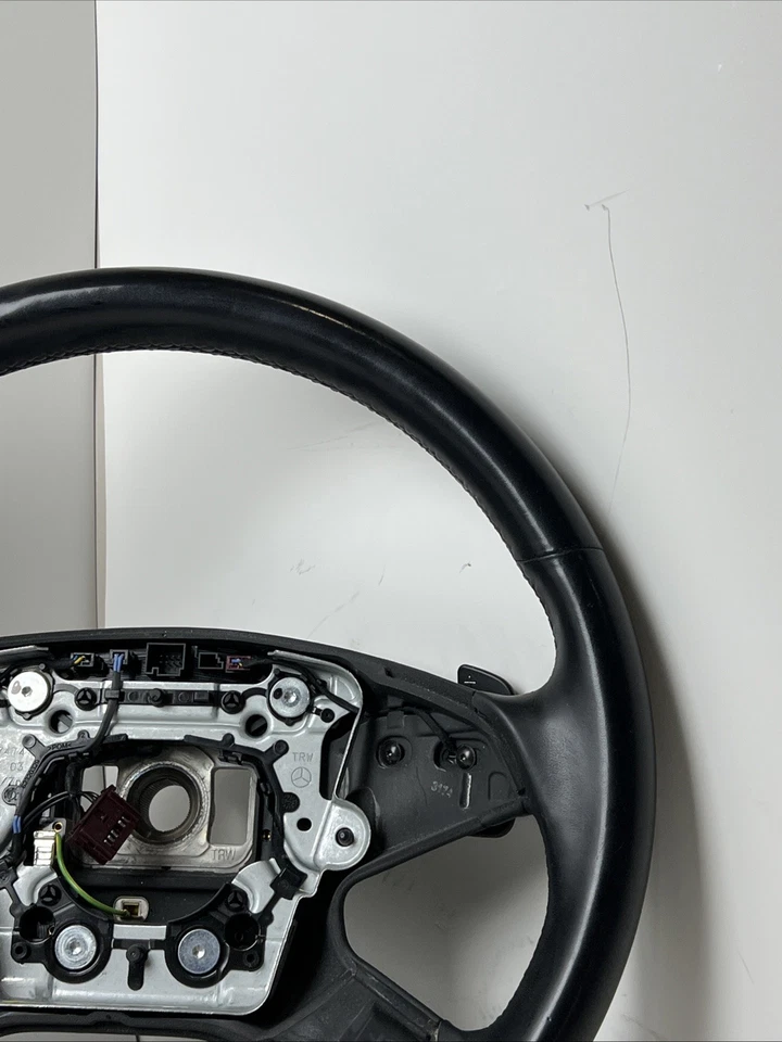 2012 MERCEDES-BENZ E350 STEERING WHEEL W/ PADDLE SHIFTERS BLACK OEM - Image 3 of 4