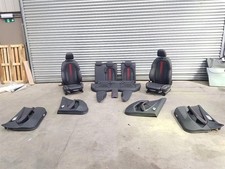 2019 BMW 1er Reihe F40 128ti Innenraum Sitze Türverkleidungen & Armlehnen