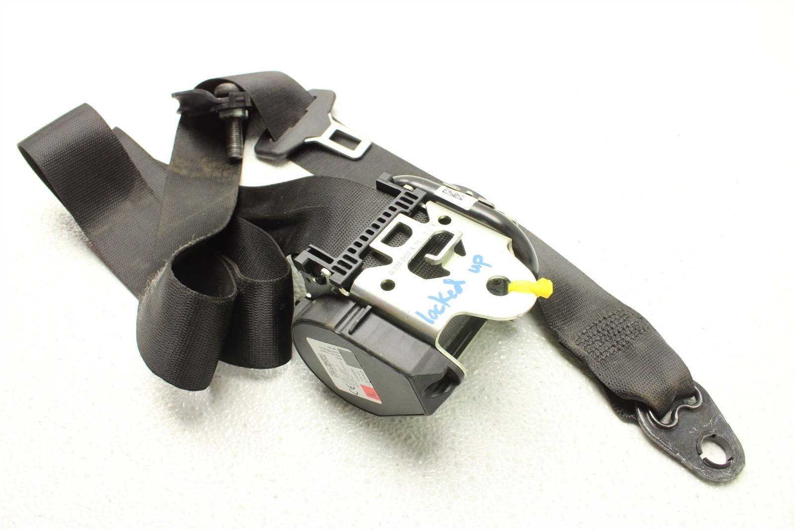 McLaren Artura 2025 Left Seat belt