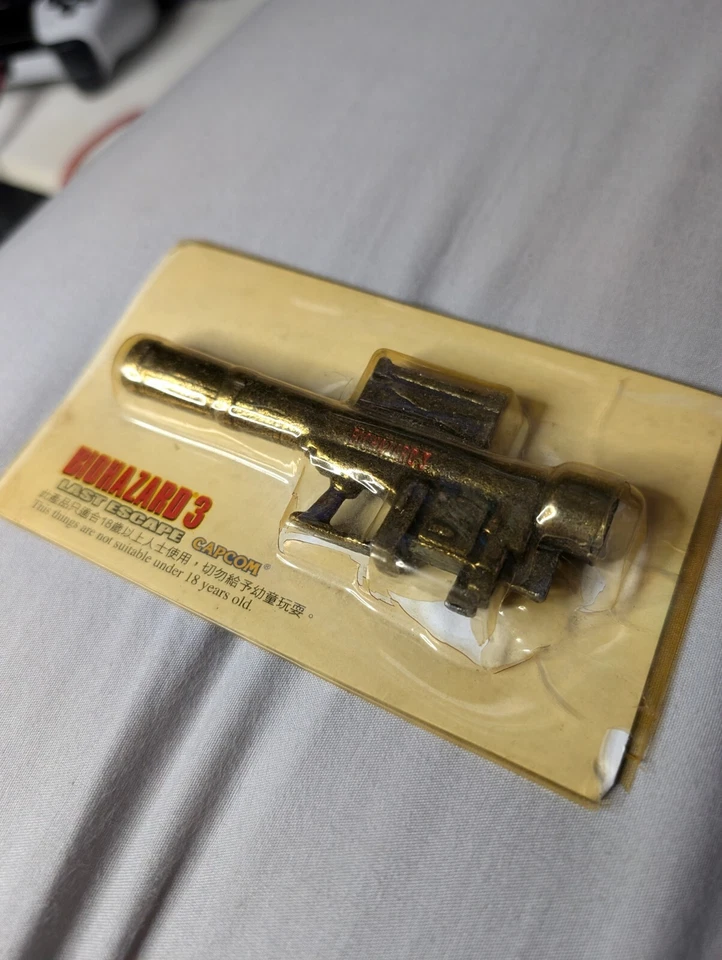 Resident Evil 3 Hong Kong Collectibles Metal Promo Figure 1999 Merchandise PS1 - Image 2 of 4