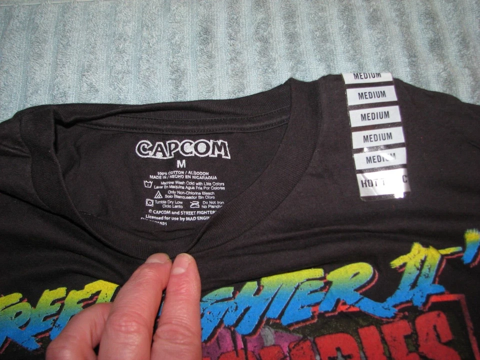 Men's (M) Vintage STREET FIGHTER 2 "ZOMBIES" T-Shirt (Hot Topic, CapCom) - Image 3 of 3