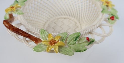 Belleek Flowers of Christmas Basket MINT in Box Woven 4-Strand Porcelain Irish - Picture 4 of 11