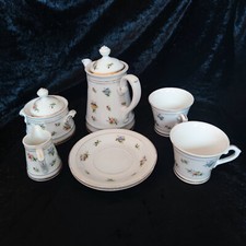 Kaffeeservice für 2 Personen tete a tete mit Blümchen mit Hand bemalt