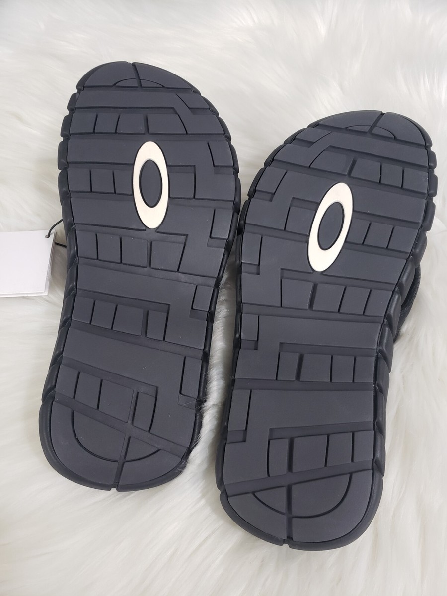 Oakley Operative 2.0 Flip Flop Sandal for Men, Size 10US  display picture 3