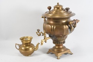 Q81A45 Antiker Orient Messing Samowar mit Teekanne 19.Jh