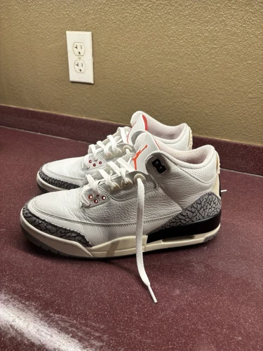 Nike Air Jordan 3 White Cement Reimagined Sneakers Size 9.5 Barely Worn W/ Box