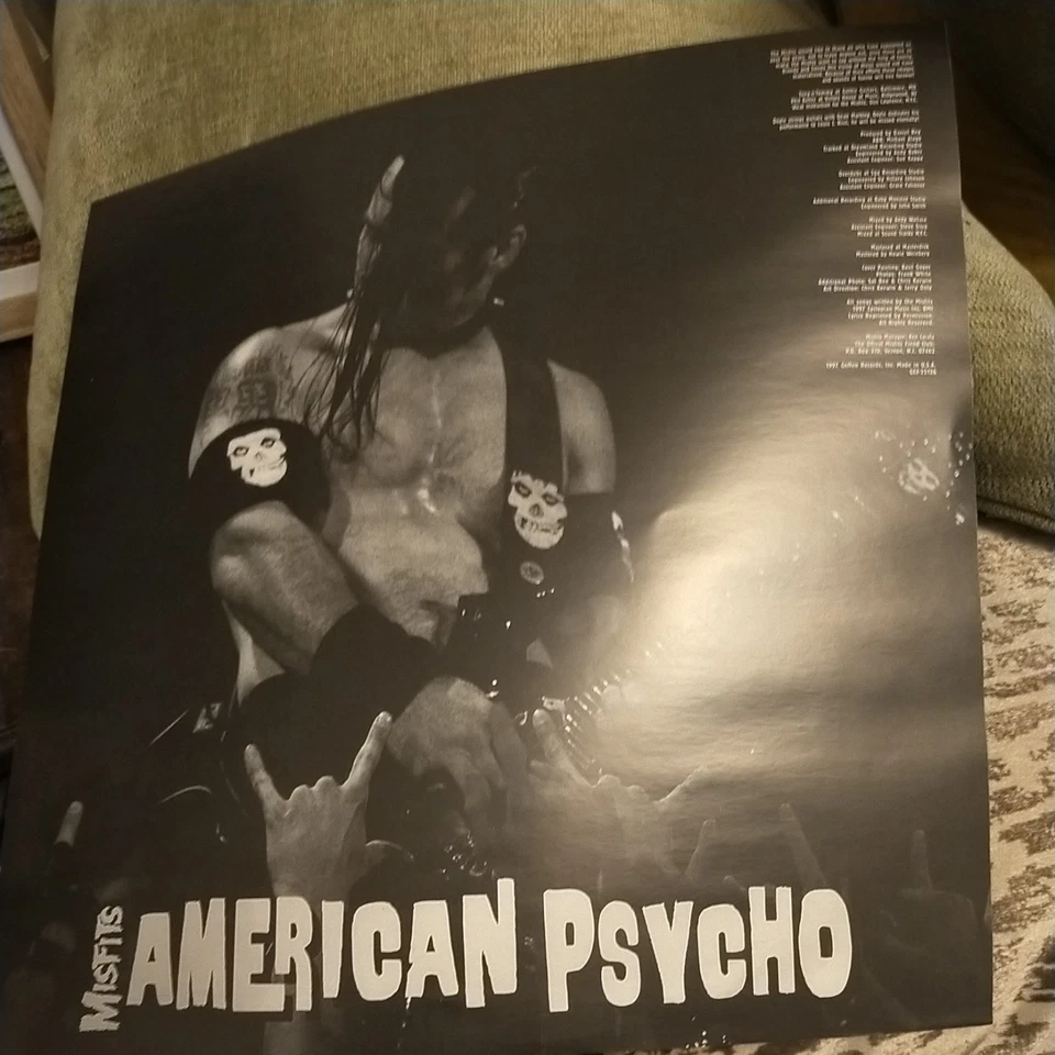 Misfits Vinyl LP + insert American Psycho  Excellent  - Bild 3 von 4