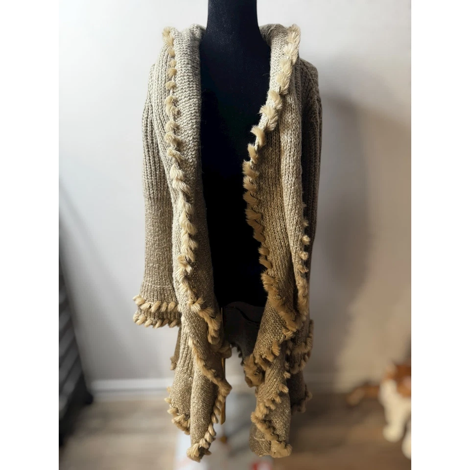 Boston Proper 米色针织毛皮装饰连帽开衫掸子毛衣长 Y2K Preppy — 第 2/4 张图片