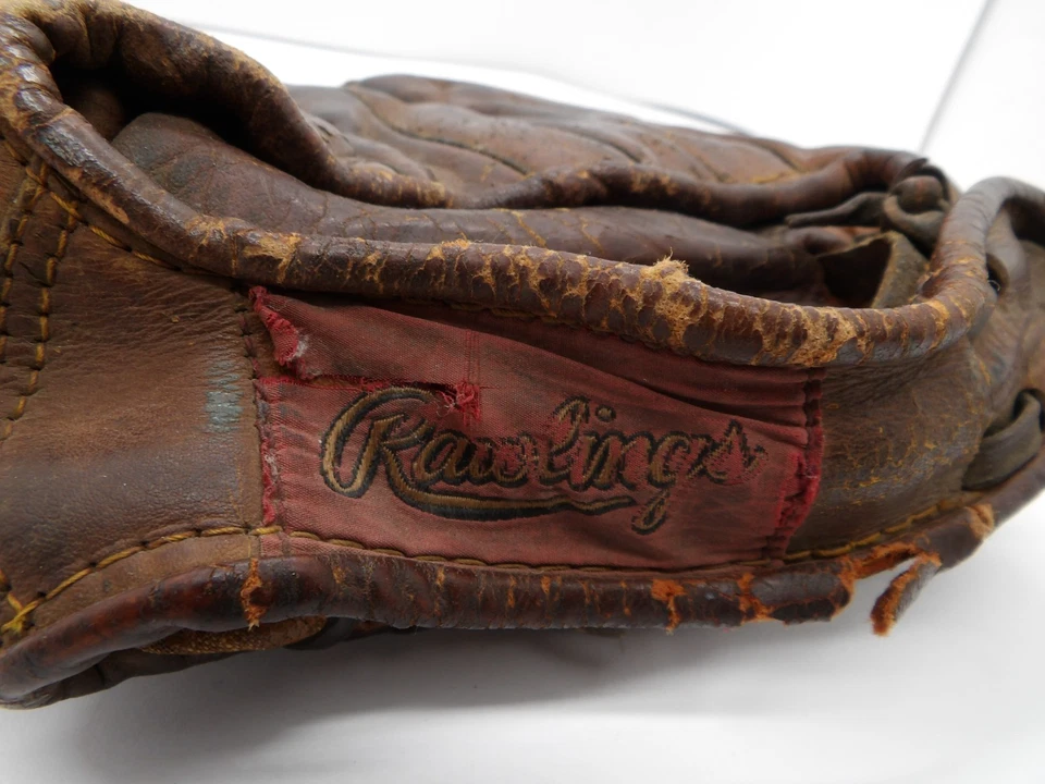 Vintage Rawlings Mickey Mantle Catcher's Mitt .. Very Rough .. Slugger? - Image 4 of 4
