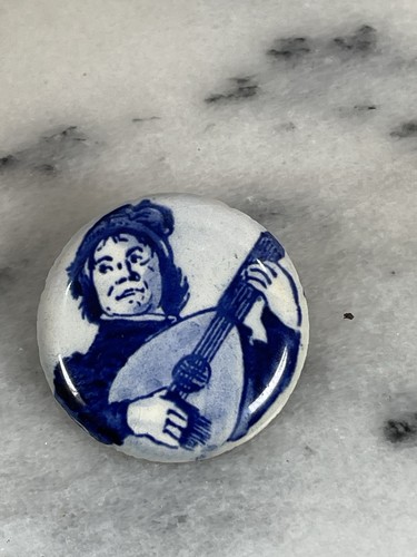 VTG Frans Hals The Lute Player Ceramic Brooch 1”