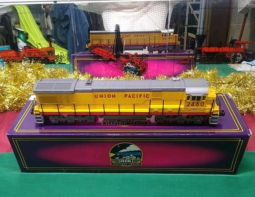MTH O Gauge Union Pacific 2460 General Electric C30-7 Diesel Engine Mint Cond. - Picture 3 of 24
