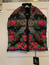 BNWT $ 1295 Authentic Moncler Black/Flowers Q...