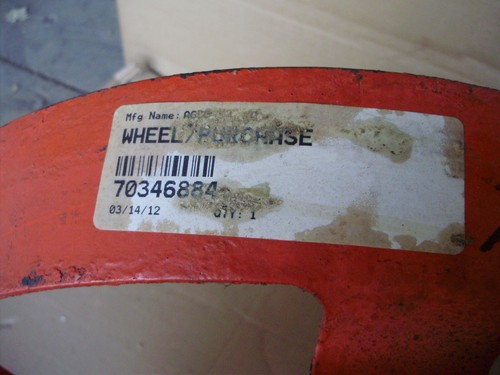 Allis Chalmers 72 Corn Planter Closing Wheel, 70346884, 18" Diameter x 7" Wide - Picture 5 of 11