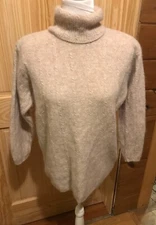 Jeanne Pierre Tan Lambswool-Angora- Rabbit Hair- Nylon Sweater Size Medium EUC