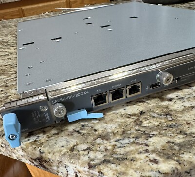 Juniper SRX5K-RE-1800X4 with SRX5K-SCB3 & StorFly 128GB SSD / SRX5400 5600 5800